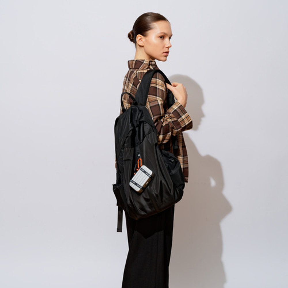 MAD ONE Мультифункциональный стик для лица - 3-in-1 face stick eyes + lips + cheeks, soft peach, 33г