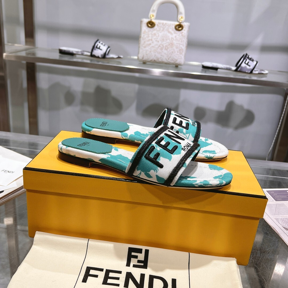 Fendi Signature Slides