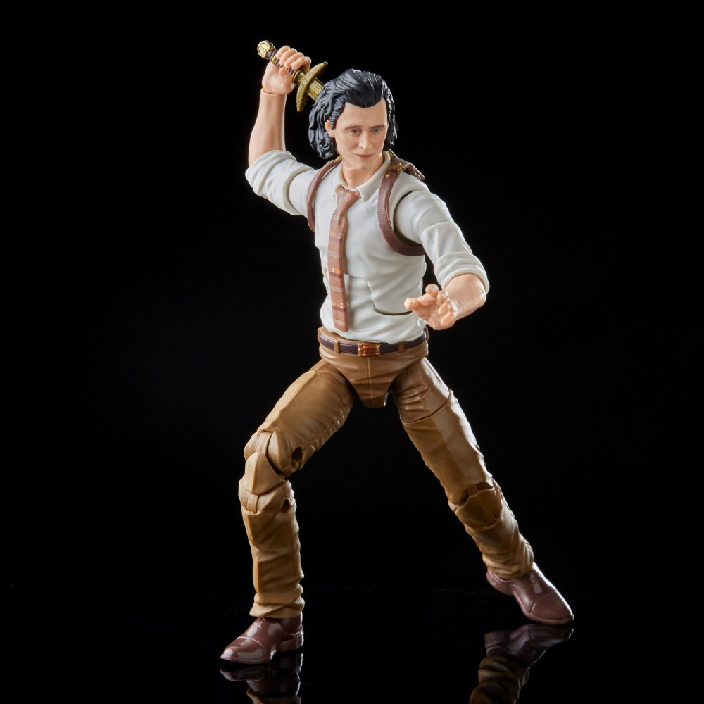 Hasbro Marvel Legends - Тессеракт Электронный куб со световыми эффектами + фигурка Локи / артикул   F3437  / GTIN 5010994151935