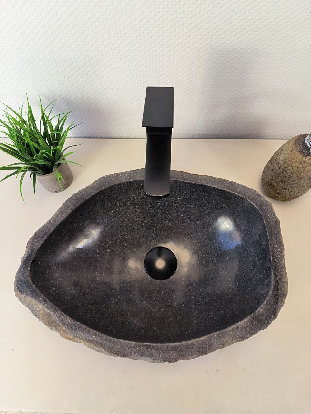 Раковина из речного камня RS-65962 45х34х15 из натурального камня