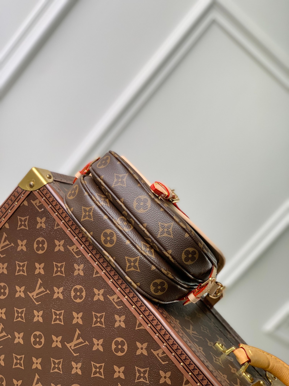 Louis Vuitton Saumur BB