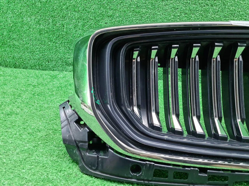 Решетка радиатора Geely Monjaro (2021-н.в.)