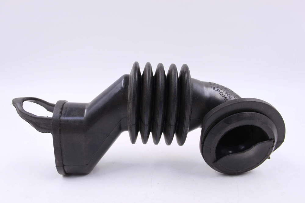 Патрубок заливной (дозатор-бак) 144002746-00 стиральной машины Ariston