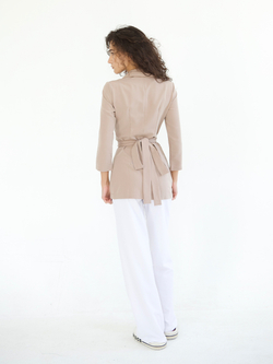 Бежевое кимоно для косметолога Medici вид сзади