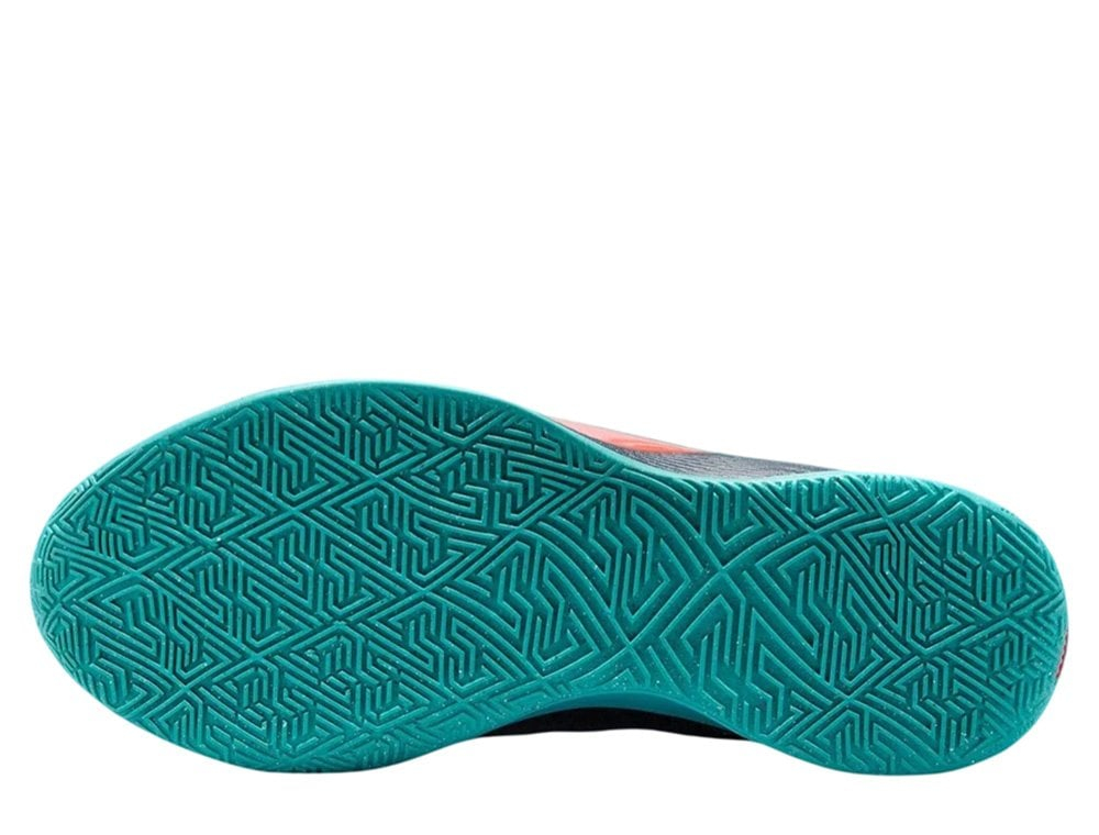 Баскетбольные кроссовки Nike Giannis Freak 6