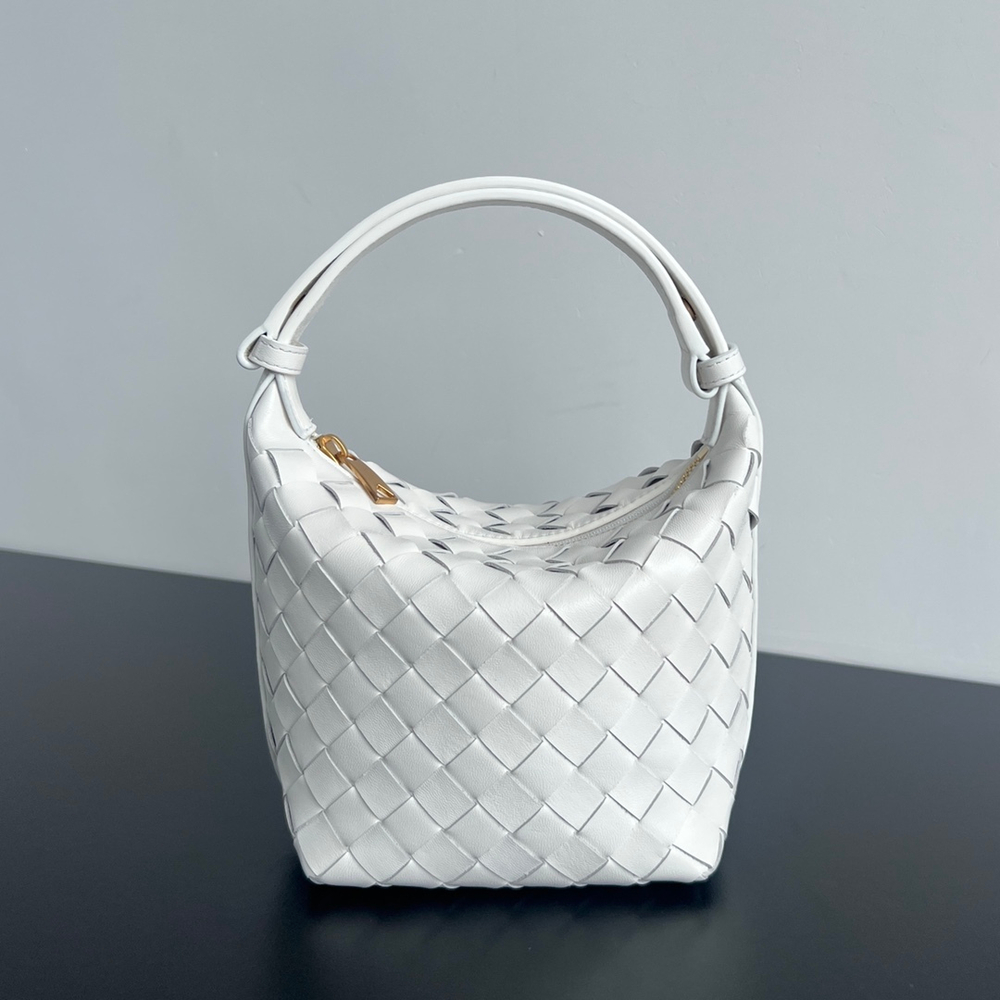 Bottega Veneta Candy Wallace 17 cm