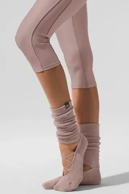 Alo yoga Носки Siren Grip, серо-коричневый