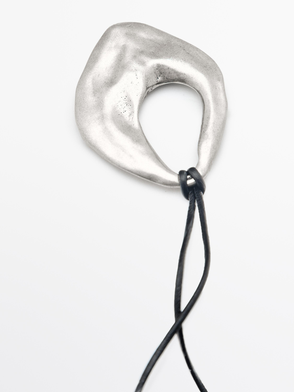 Massimo Dutti Подвеска асимметричной формы, серебряный