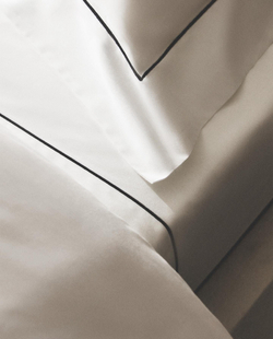 Zara Home - Атласная простыня с подолом, черный, 270x280 см