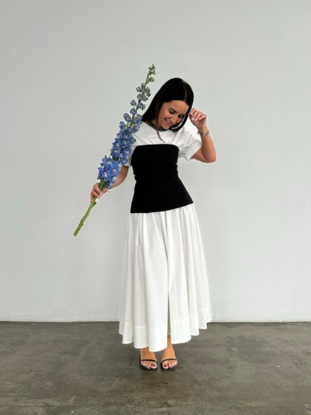 Пышная молочная юбка