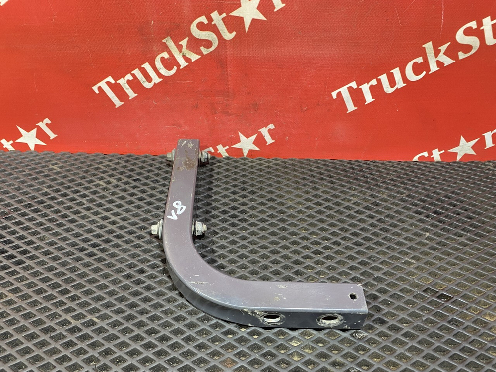 Кронштейн бачка омывателя