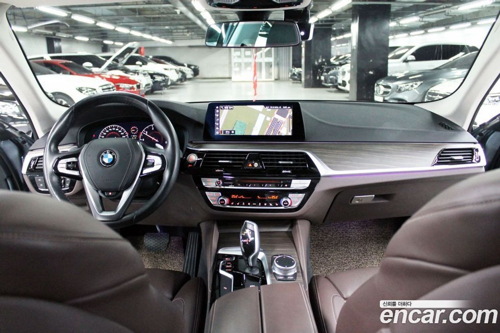 BMW 5 Series (G30) 520d Luxury Plus (09.2019)