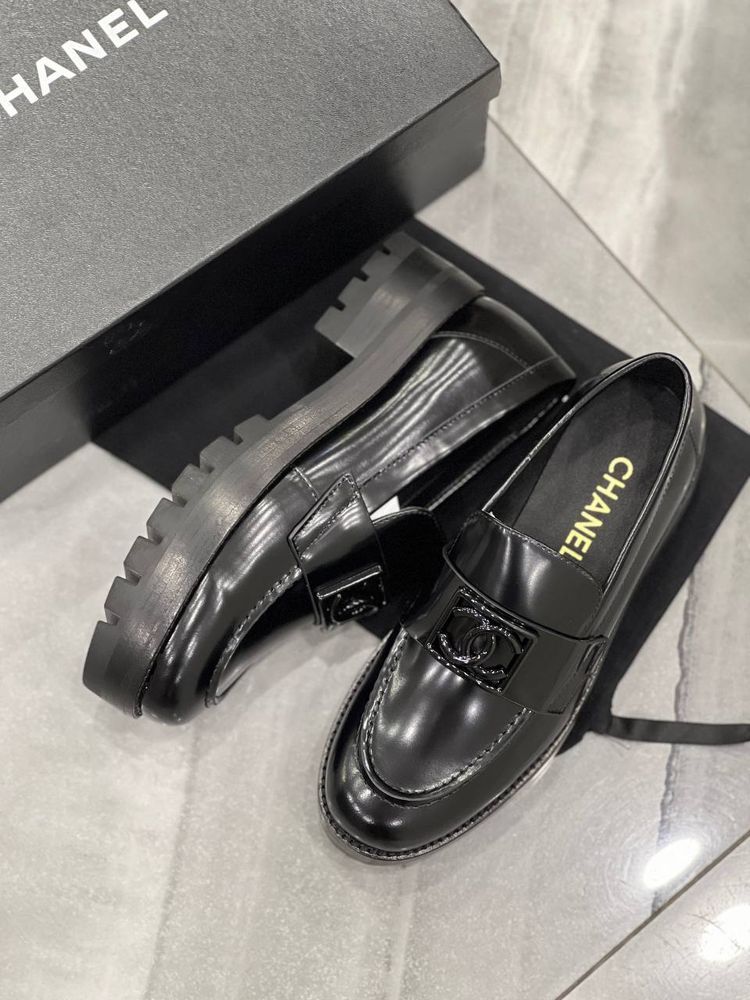 Сотуар CHANEL