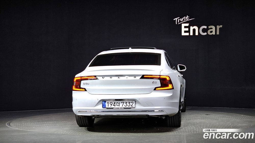 Volvo S90 B5 Ultimate Bright (04.2023)