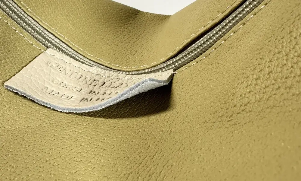 Женская желто-голубая сумка из натуральной кожи с тиснением питон