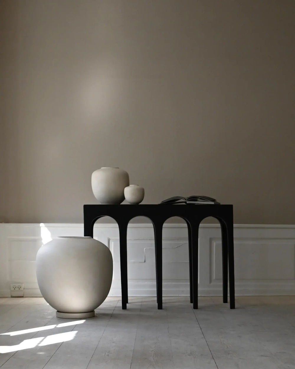 Консоль Bow Console, Big - Cofee