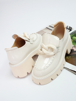 Лоферы женские демисезонные