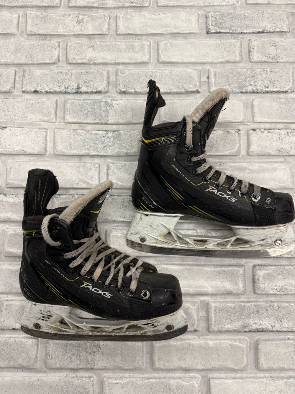 CCM tacks JR 4,5EE (EUR 38)