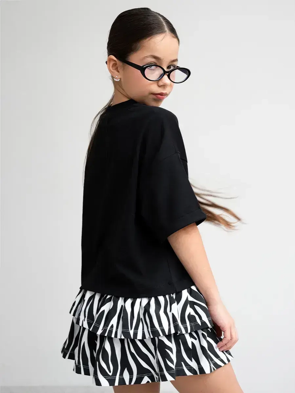 Костюм для девочки с юбкой-шорты на весну