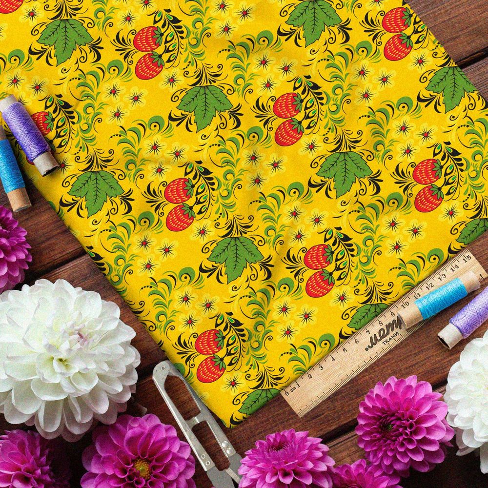 Ткань оксфорд 600 хохлома из мелкой земляники на жёлтом фоне