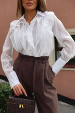 Брюки прямого кроя с защипами