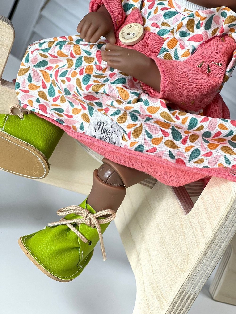 Кукла Nines виниловая 30см PIPPA шарнирная (2907K)