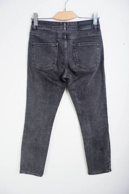 Джинсы Calista серого оттенка, визуально на 44 размер