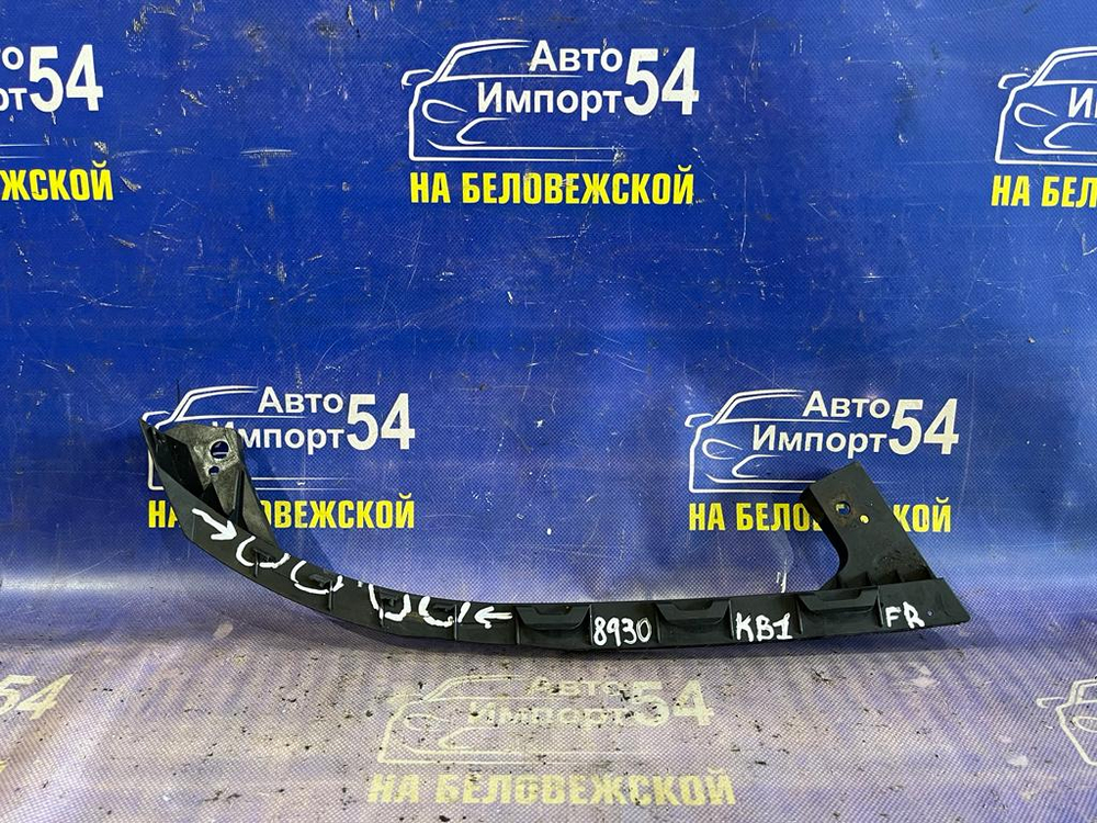 Планка под фару правая Honda LEGEND 2004-2008
