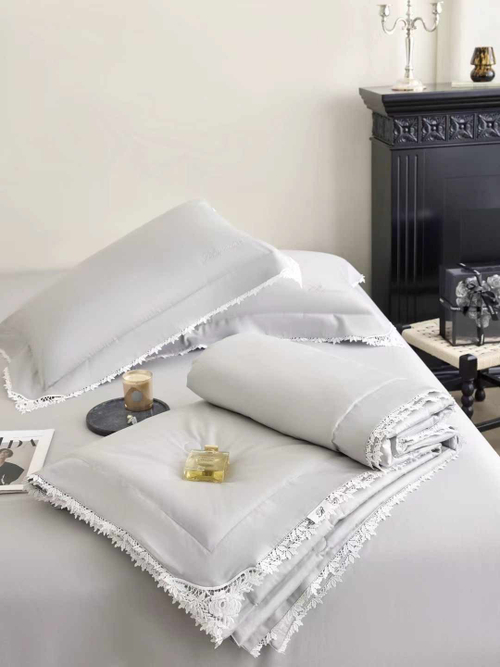 Постельное белье одеялом с кружевной отделкой Blum | серый