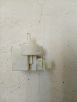 RST703DW кт18 Датчик уровня воды (пресcостат) для стиральных машин Ariston 16002692104 б/у