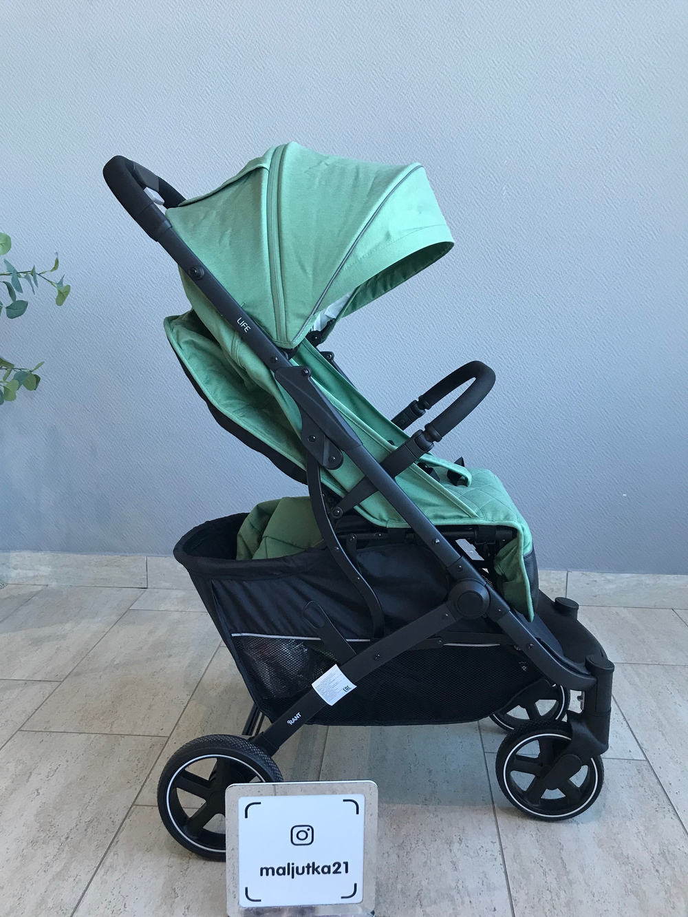 Коляска детская RANT "LIFE" RA104 Green