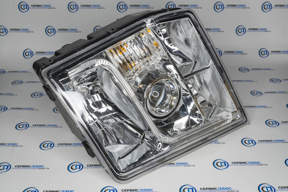 Фара X3000 правая тягач с корректором LED DZ97189723261