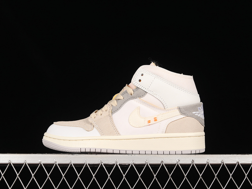 Купить кроссовки Jordan 1 Mid SE Craft Inside Out White Grey