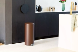 Brabantia - Контейнер для мусора NewIcon 30л Mineral Cosy Brown / артикул   208607  / GTIN 8710755208607