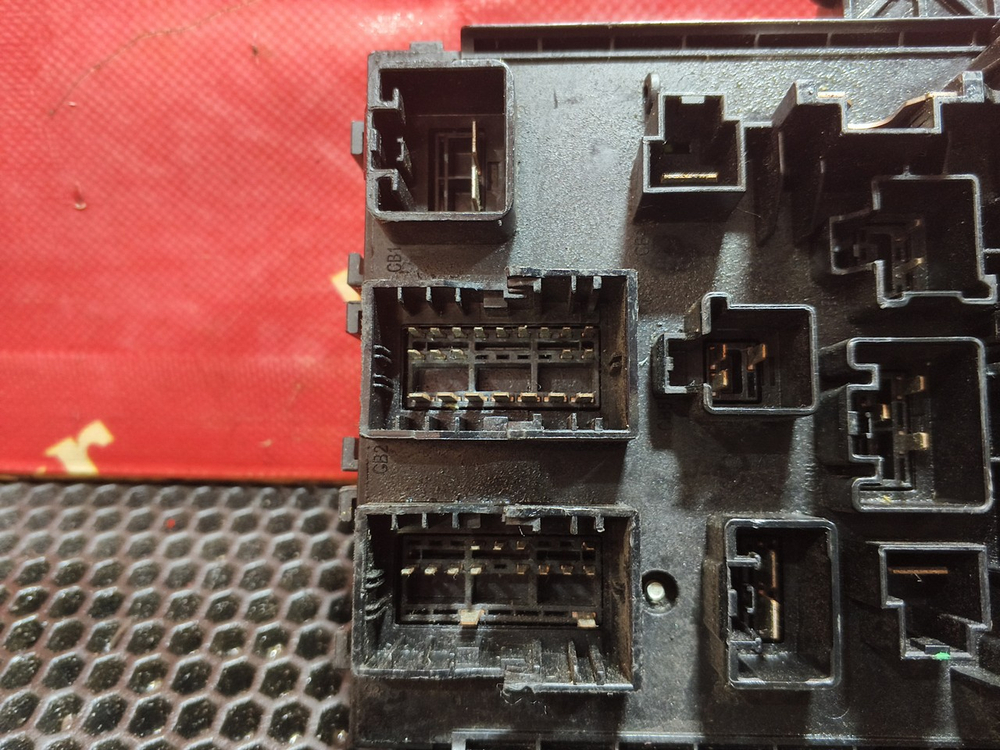 Блок предохранителей