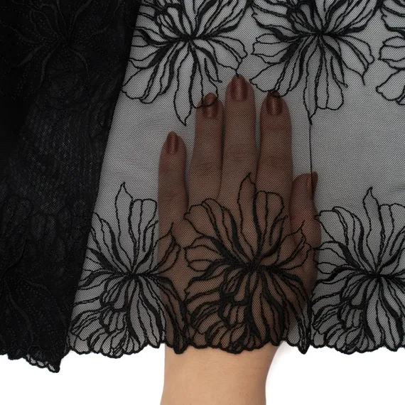 Вышивка на сетке черная 23 см, Китай