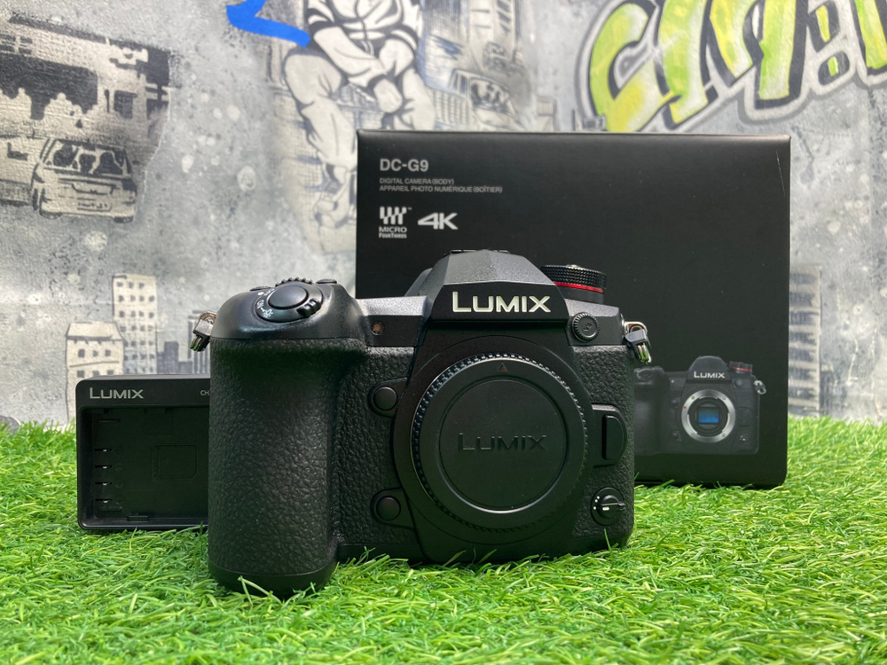 Panasonic Lumix DC-G9 430 кадров