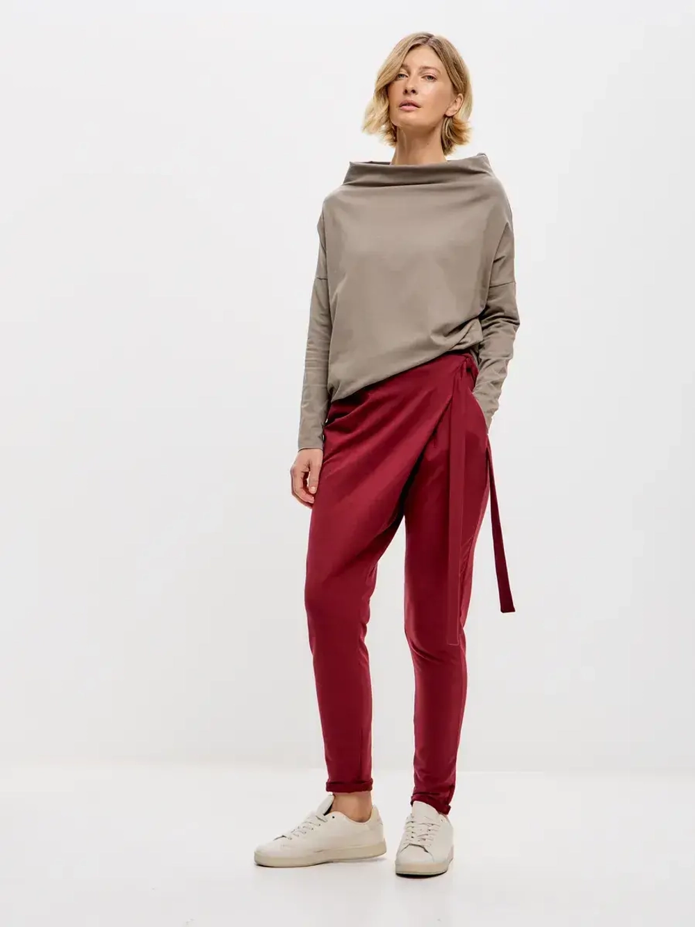 Штаны оверсайз на завязках с запахом большие размеры