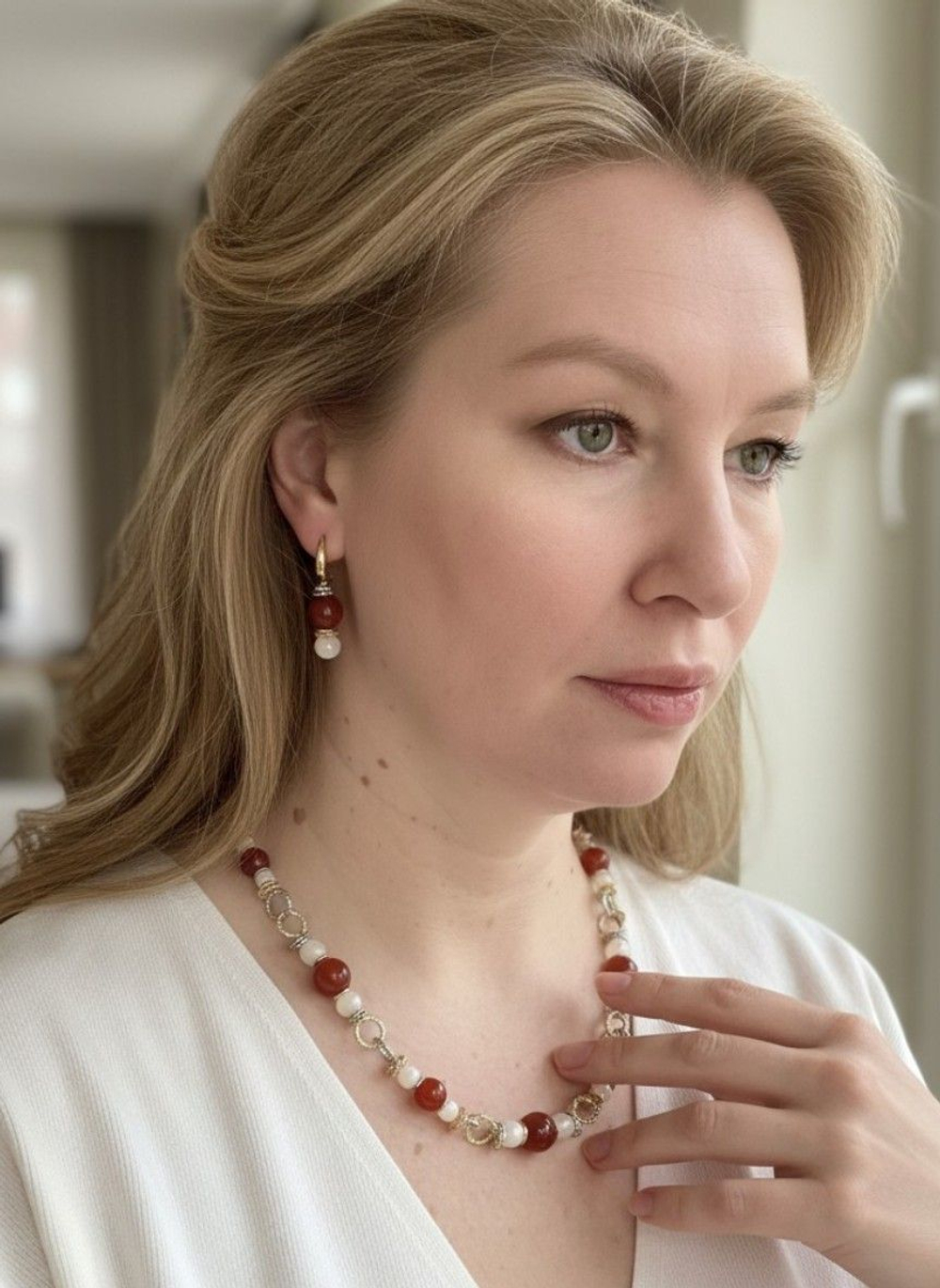 Комплект колье и серьги сердолик и оникс