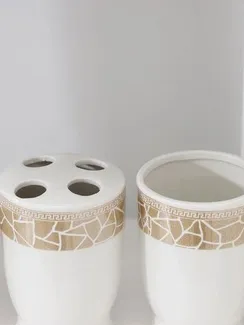 Набор аксессуаров для ванной комнаты Доляна «Мрамор», 3 предмета (дозатор с подставкой 550 мл, 2 стакана)