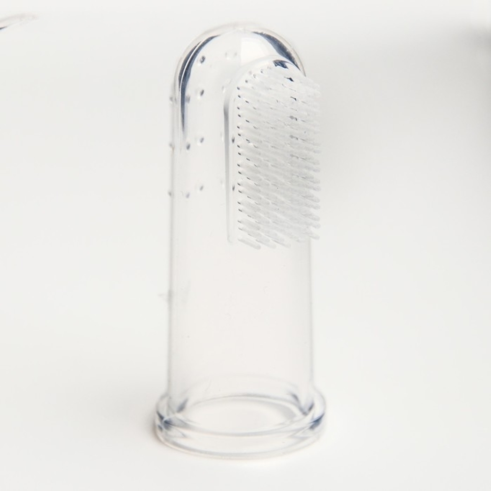 Зубная щётка детская, силиконовая, на палец, в контейнере, от 0 мес., цвет розовый 2932007