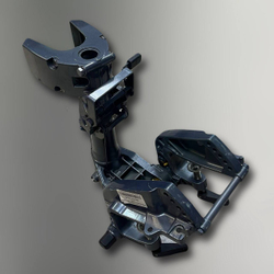 Поворотная рама со струбцинами Yamaha 25-30H (В сборе) (HINGAN) снято с нового мотора