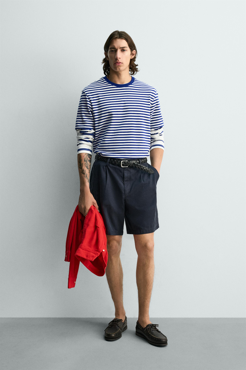 ZARA ФУТБОЛКА REGULAR FIT ЖАККАРД В ПОЛОСКУ, БЕЛЫЙ/СИНИЙ