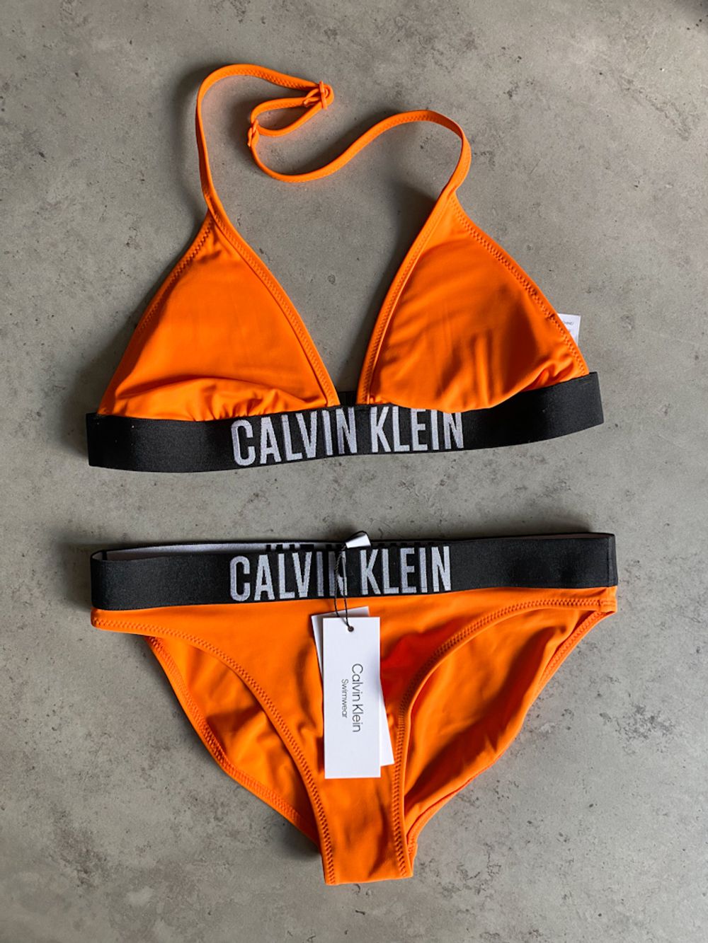 Новый купальник Calvin Klein, 152