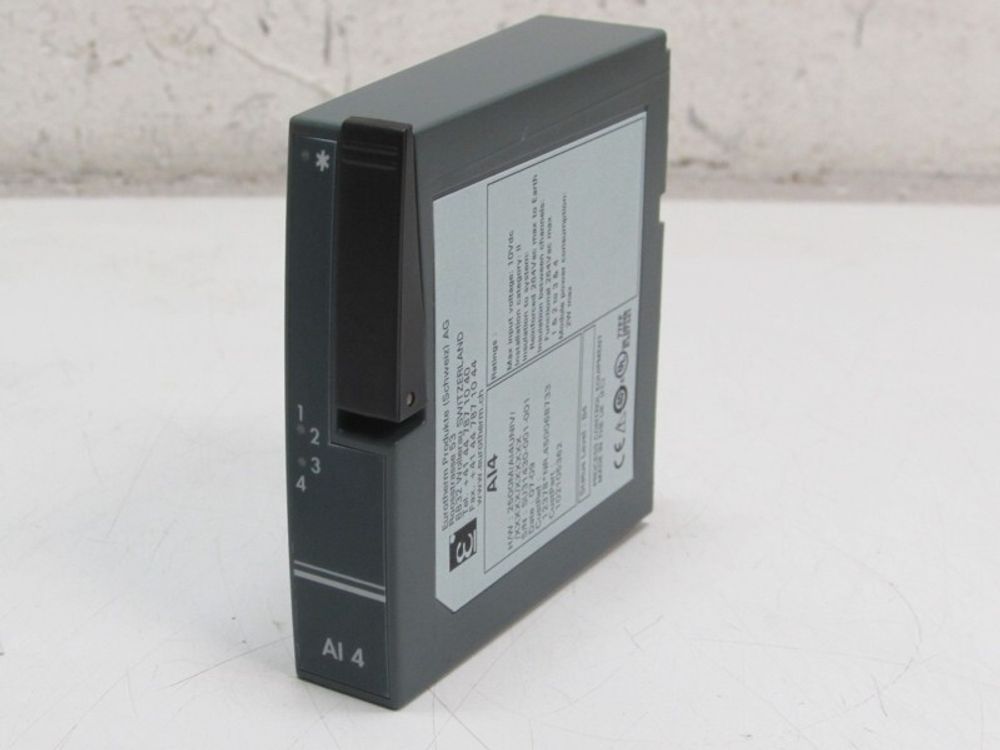 Eurotherm 2500M/AI4UNIV AI4 UNIV