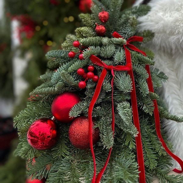 Новогодние букеты и композиции Новогодние букеты и композиции