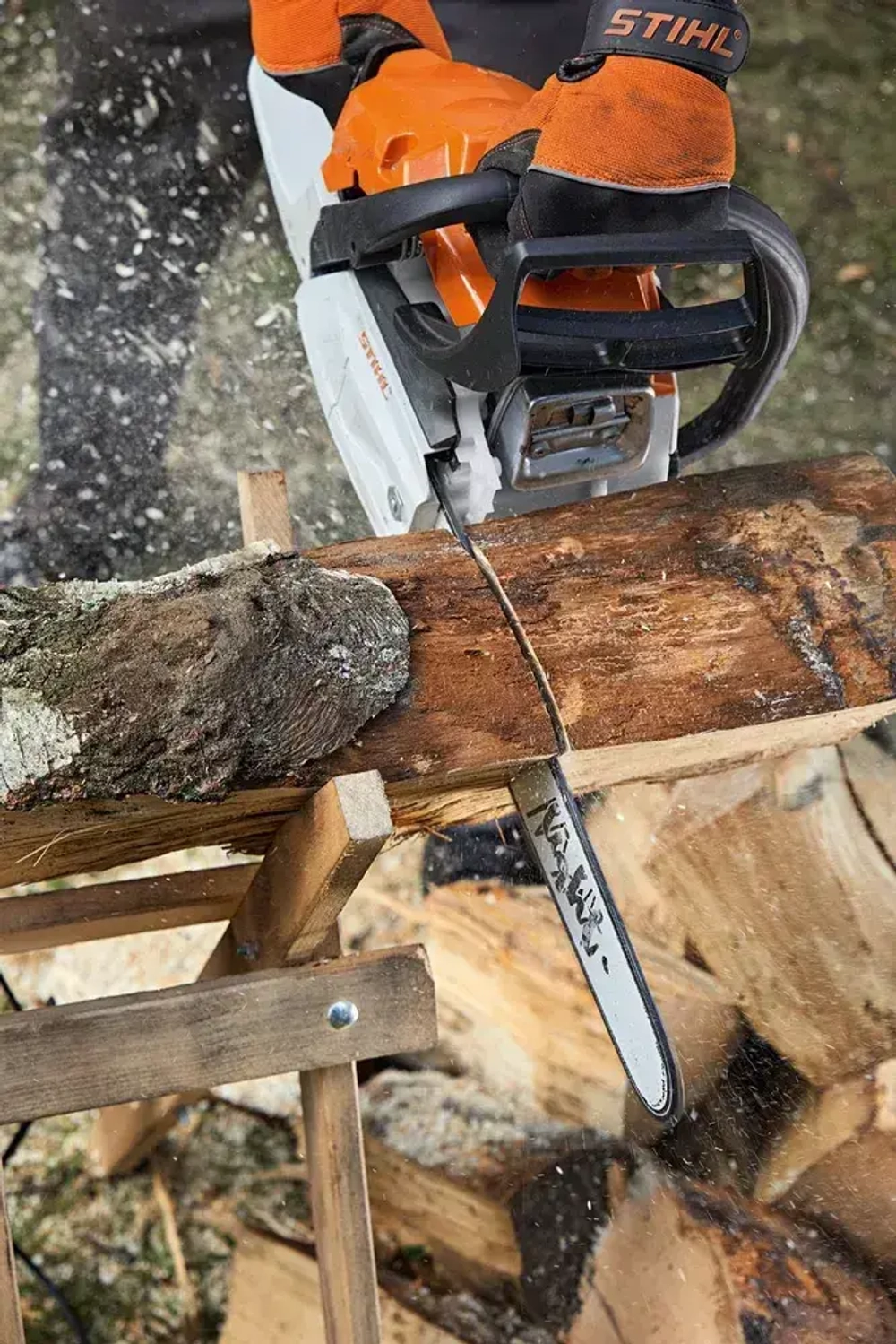 Масло для смазки пильной цепи STIHL Timber Plus 1 л
