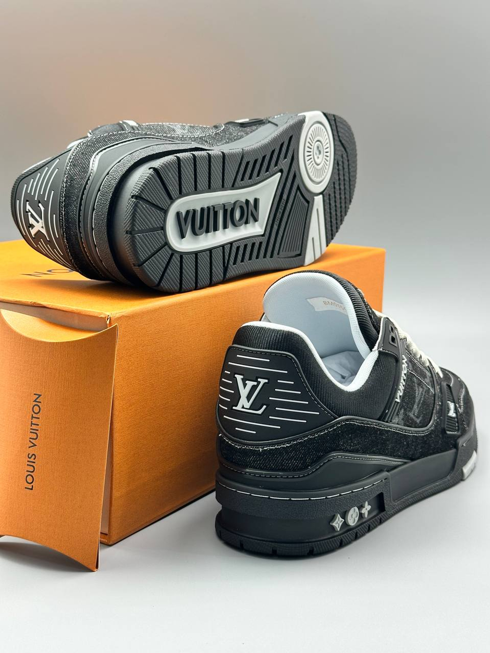 Кроссовки Louis Vuitton