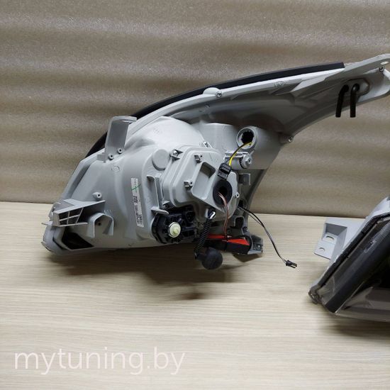 Передние фары Tube Light для Toyota Land Cruisre Prado 120 (03-09) динамические черные