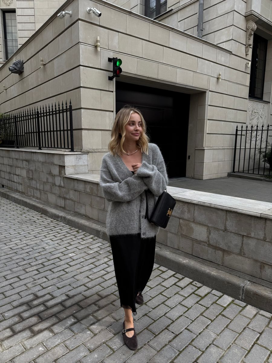 Юбка из шелка с кружевом миди черная